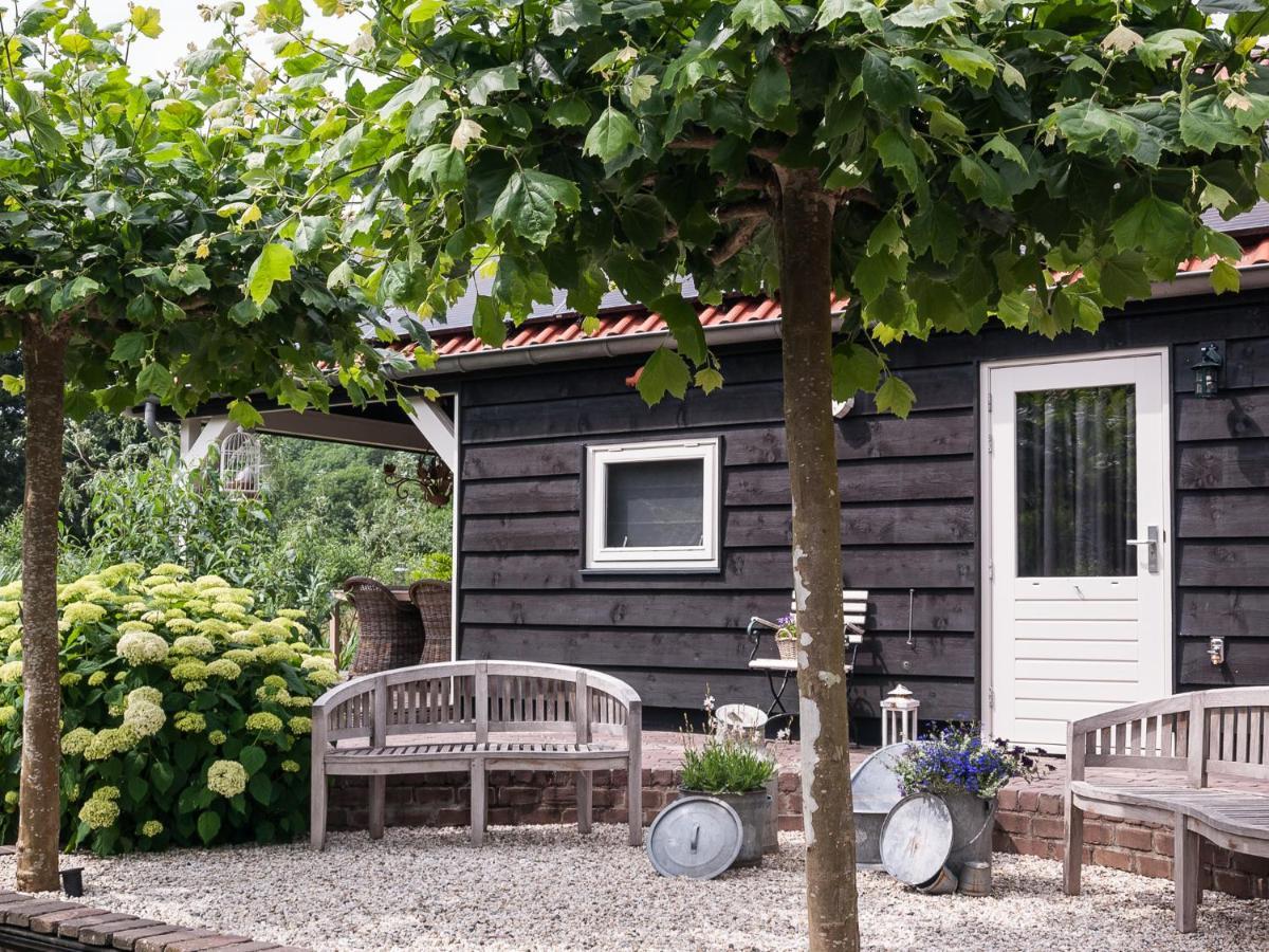 Bed & Breakfast De Schuur Inn Numansdorp Extérieur photo